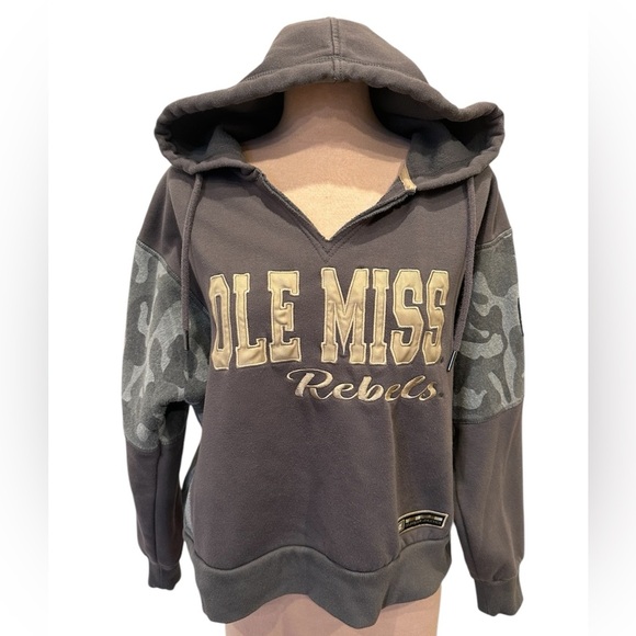 Colosseum Ole Miss Rebels OHT Camo Sleeve Fleece Hoodie Gray Women's Size Large - Picture 1 of 8